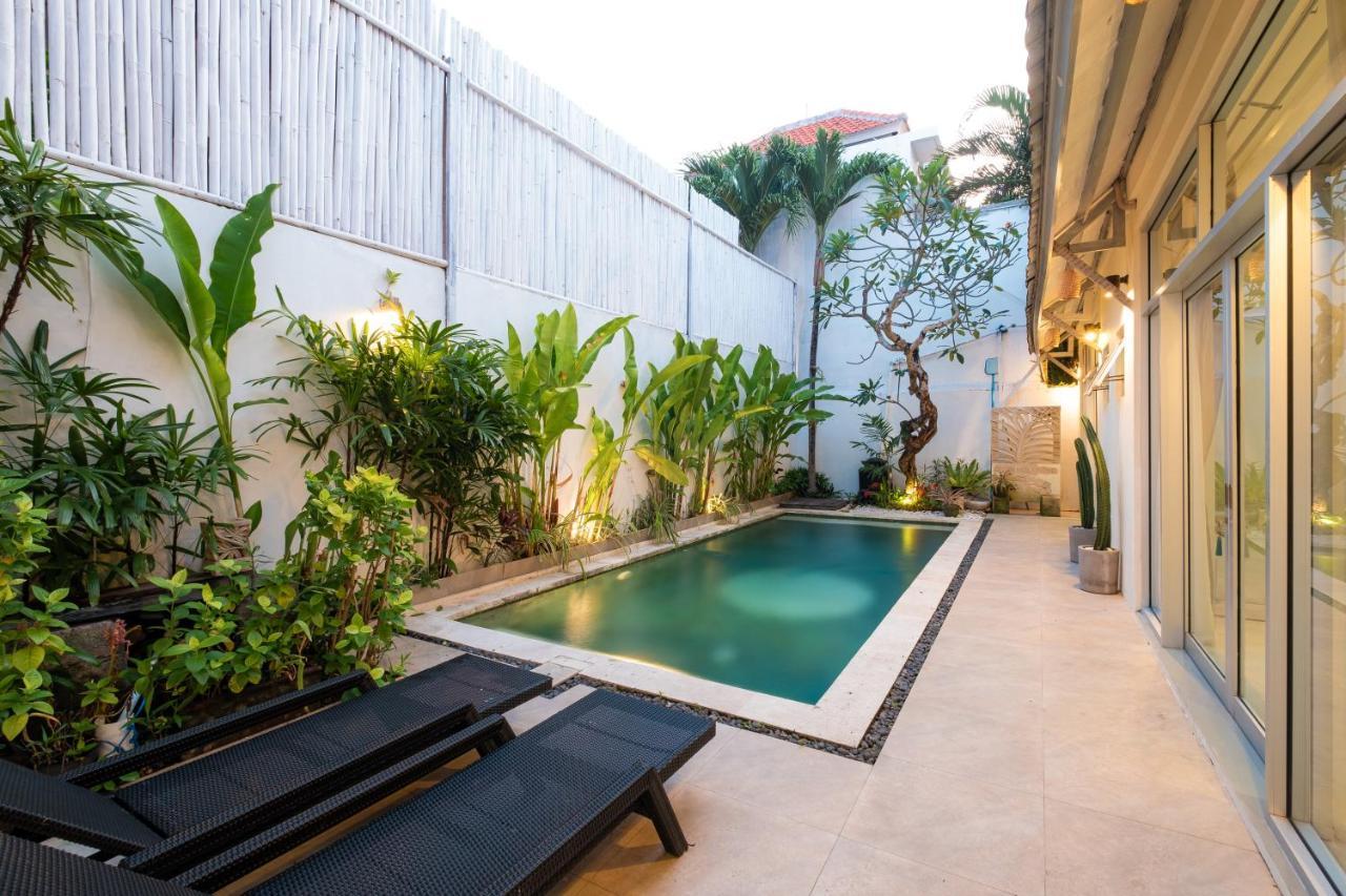 Villa Maya Seminyak Esterno foto